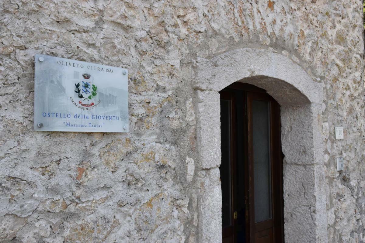 Ostello Della Gioventu Massimo Troisi Oliveto Citra Luaran gambar
